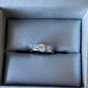 Elegant White Gold Diamond Ring